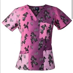 👕3/$25 Women Scrubs Top Printed V-neck 4-Pockets